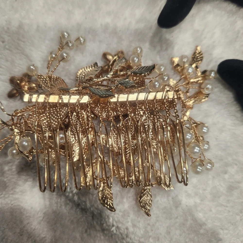 Gold‎ Floral Pearl Hair Comb Bridal Wedding Enamel Flower Rhinestone Headpiece